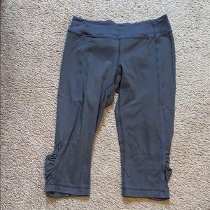 Lululemon Gray Cropped Ruched Leggings Women Size 6